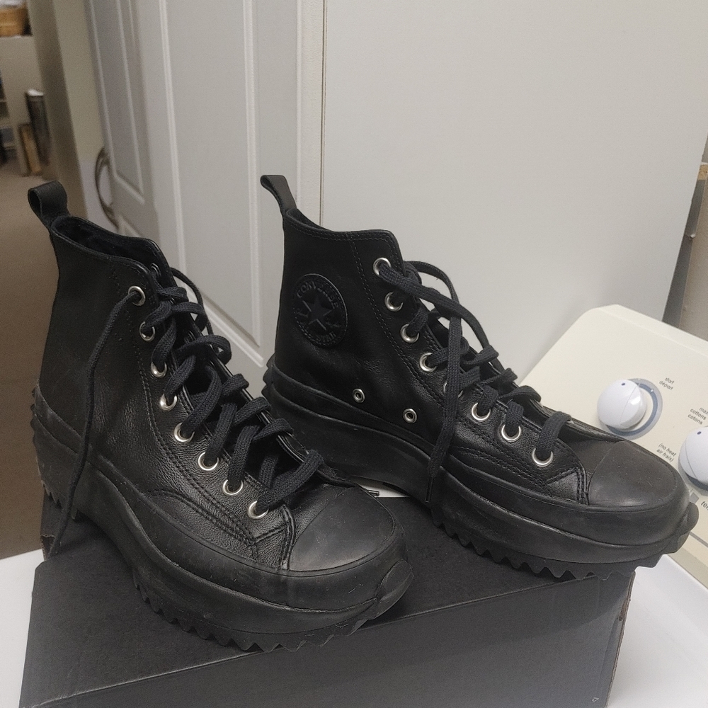 Unisex Converse black leather Hi Top sneakers